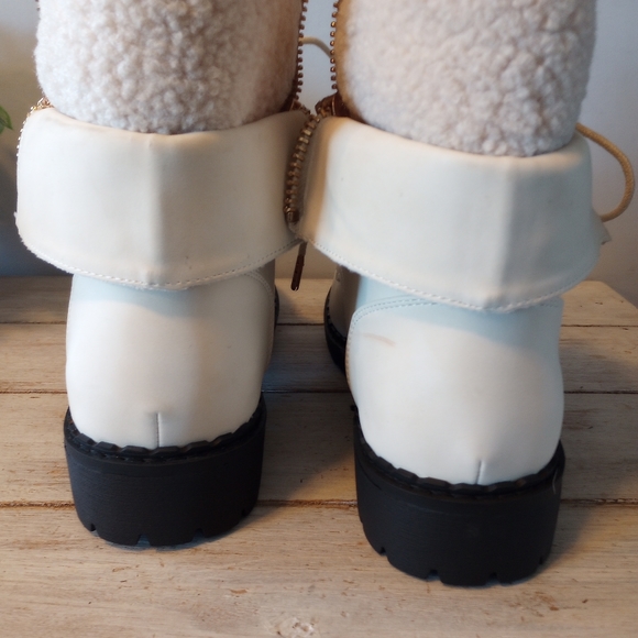 Fur Trim Beige Combat Boots Women's Size 11 Zip Up Flat Boxer Boot Y2K Gorpcore - Picture 5 of 9